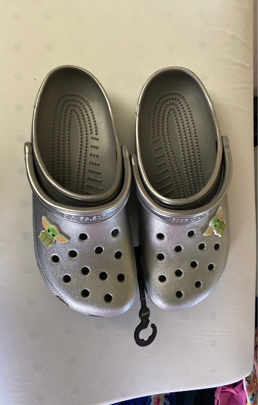 Crocs Baby Yoda M9 W11 NWT