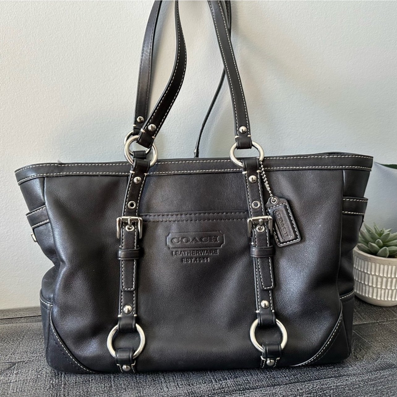 VINTAGE COACH Tote Black Leather w Silver Hardware Preowned Good Condition