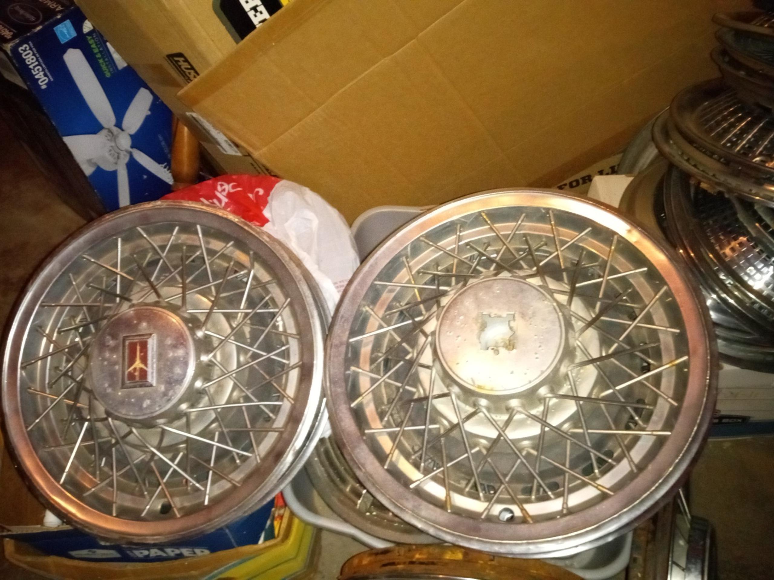 15" Oldsmobile Delta 88 wire hubcap set