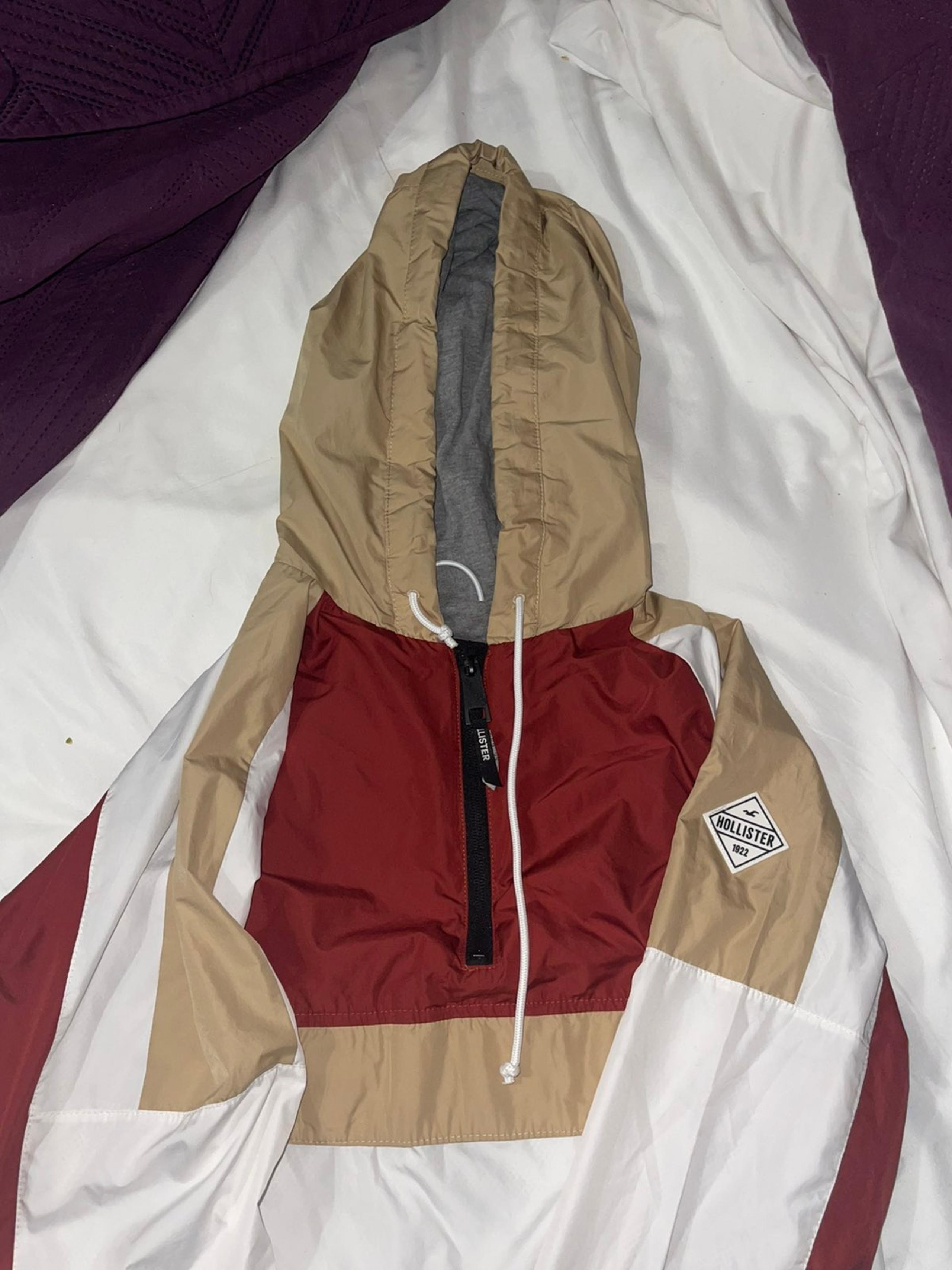 Holister windbreaker