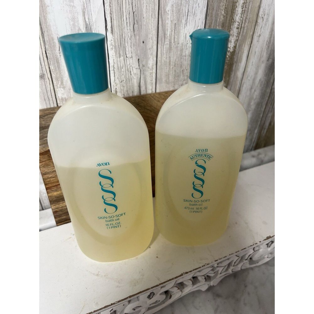 2 Avon Skin So Soft Original Bath Oil 16 OZ Bottle Vtg 80%
