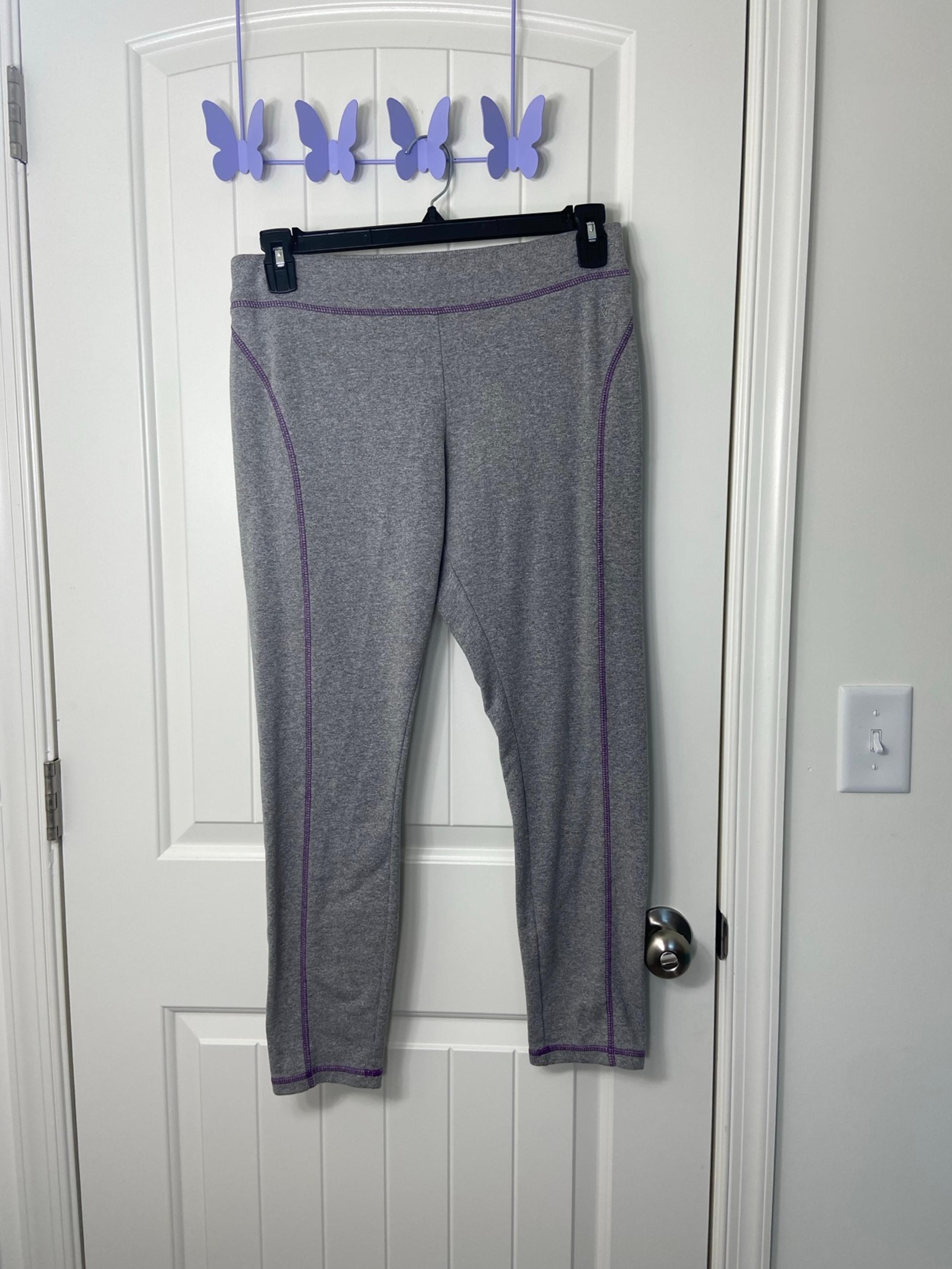 NWOT New York & Company women’s soft gray stretch purple stitch leggings large