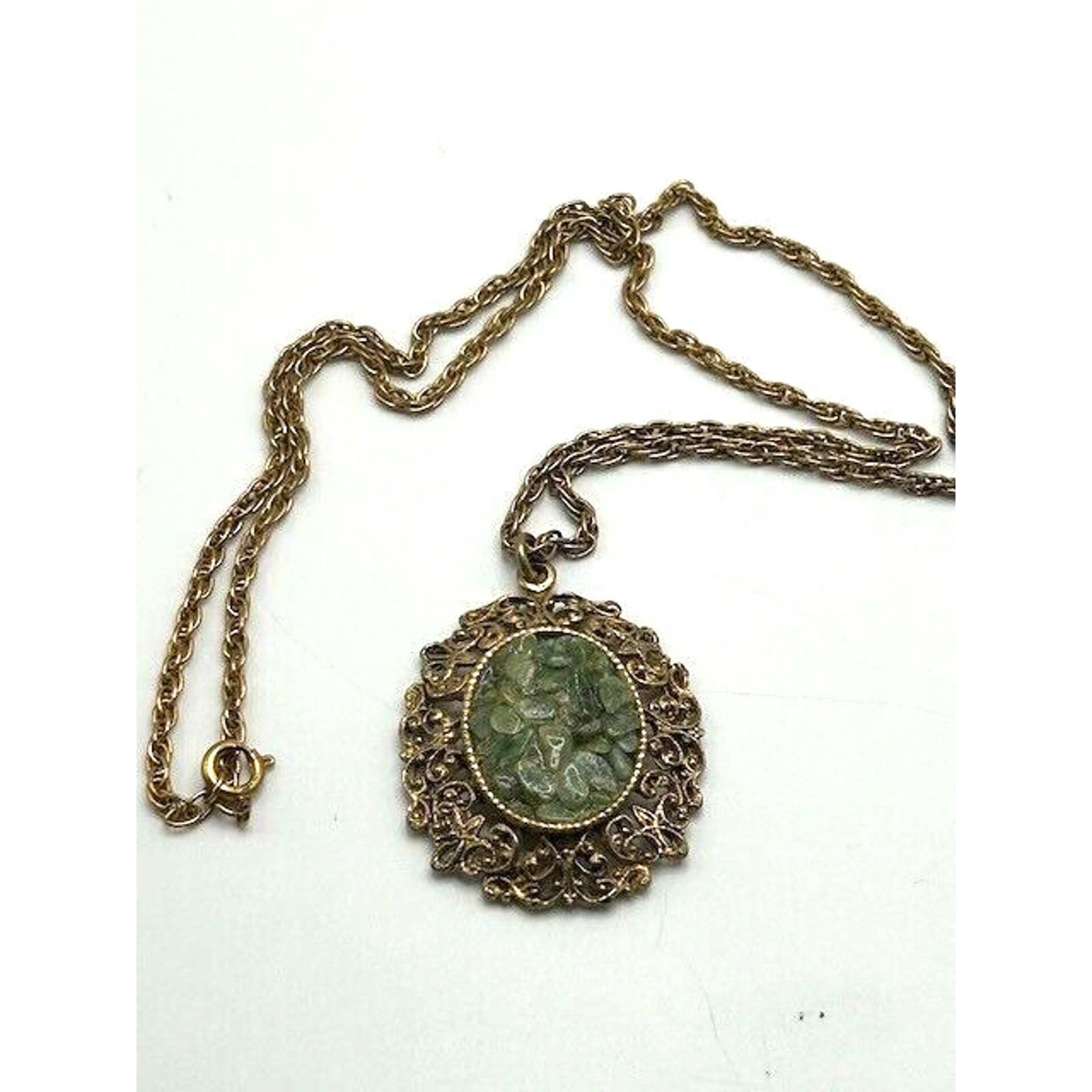Vintage Estate Faux Green Jade Stone Pendant Filigree Gold Tone 24 Necklace