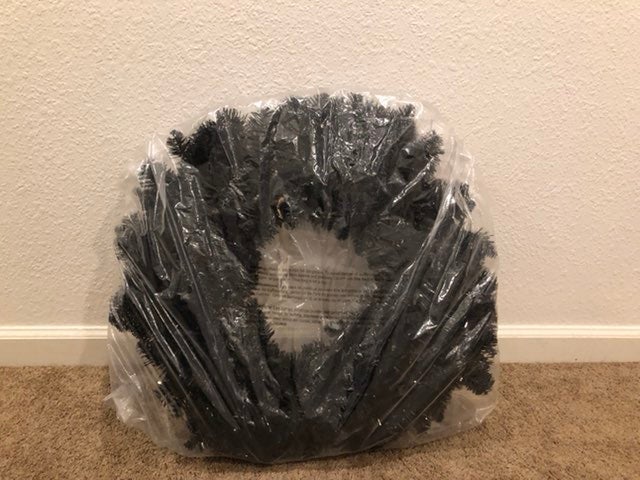 Hallmark Star Galaxy black Wreath 30