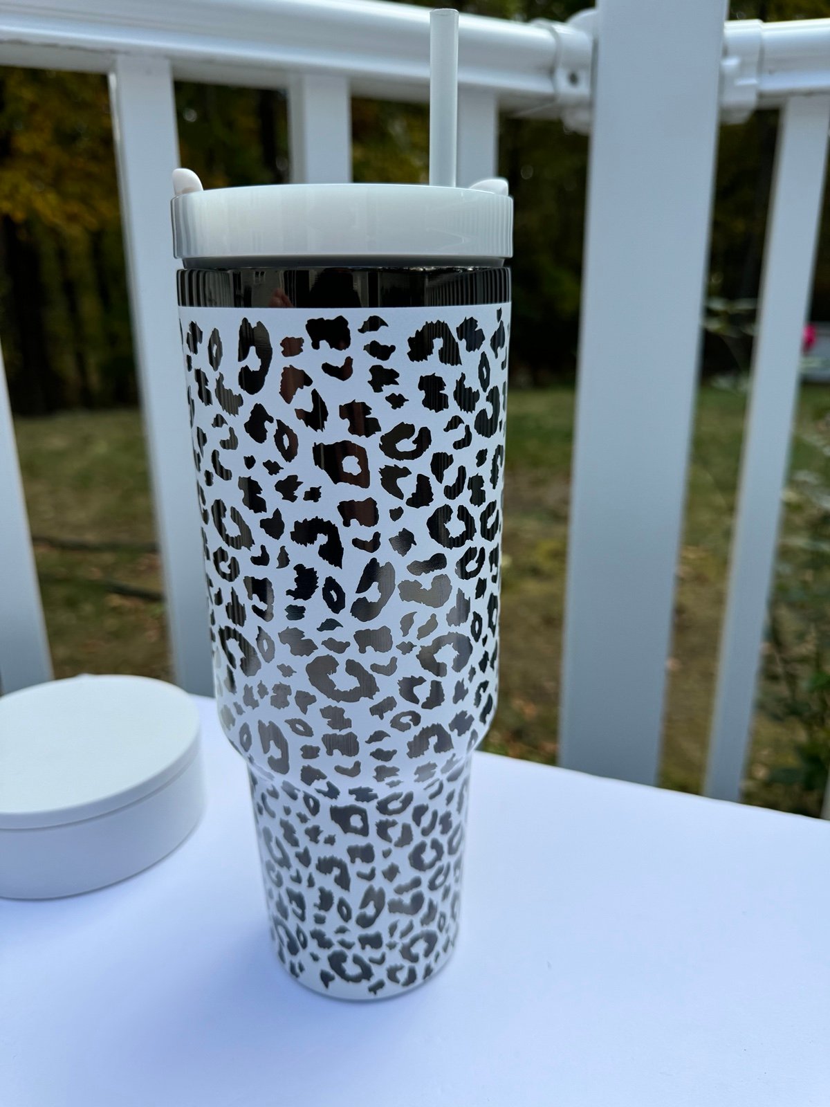 40oz Tumbler in White & Mirrored Onxy Laser Engraved with Safari Leopard Print