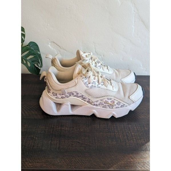 Nike RYZ 365 Summit White Women's Sneaker Shoes - Size 7.5