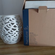PartyLite Waves Hurricane #P91777H White