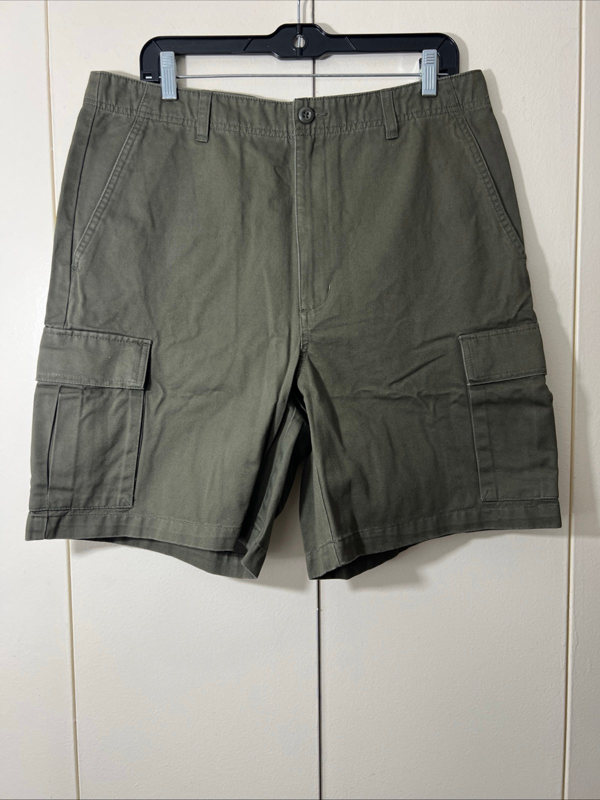 Eddie Bauer Men’s Cargo Shorts Size 34 Tall Olive Green Utility Hiking Fishing