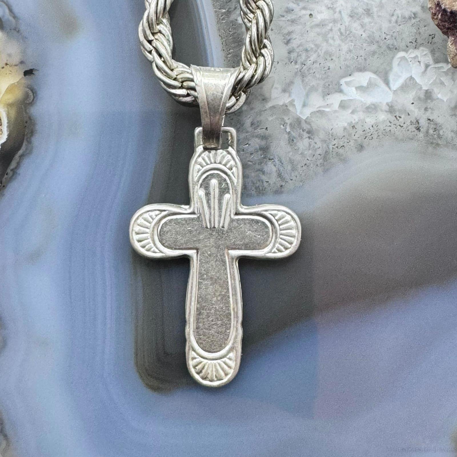 Vintage Sterling Silver Unisex Cross Pendant With 23 Rope Chain Necklace