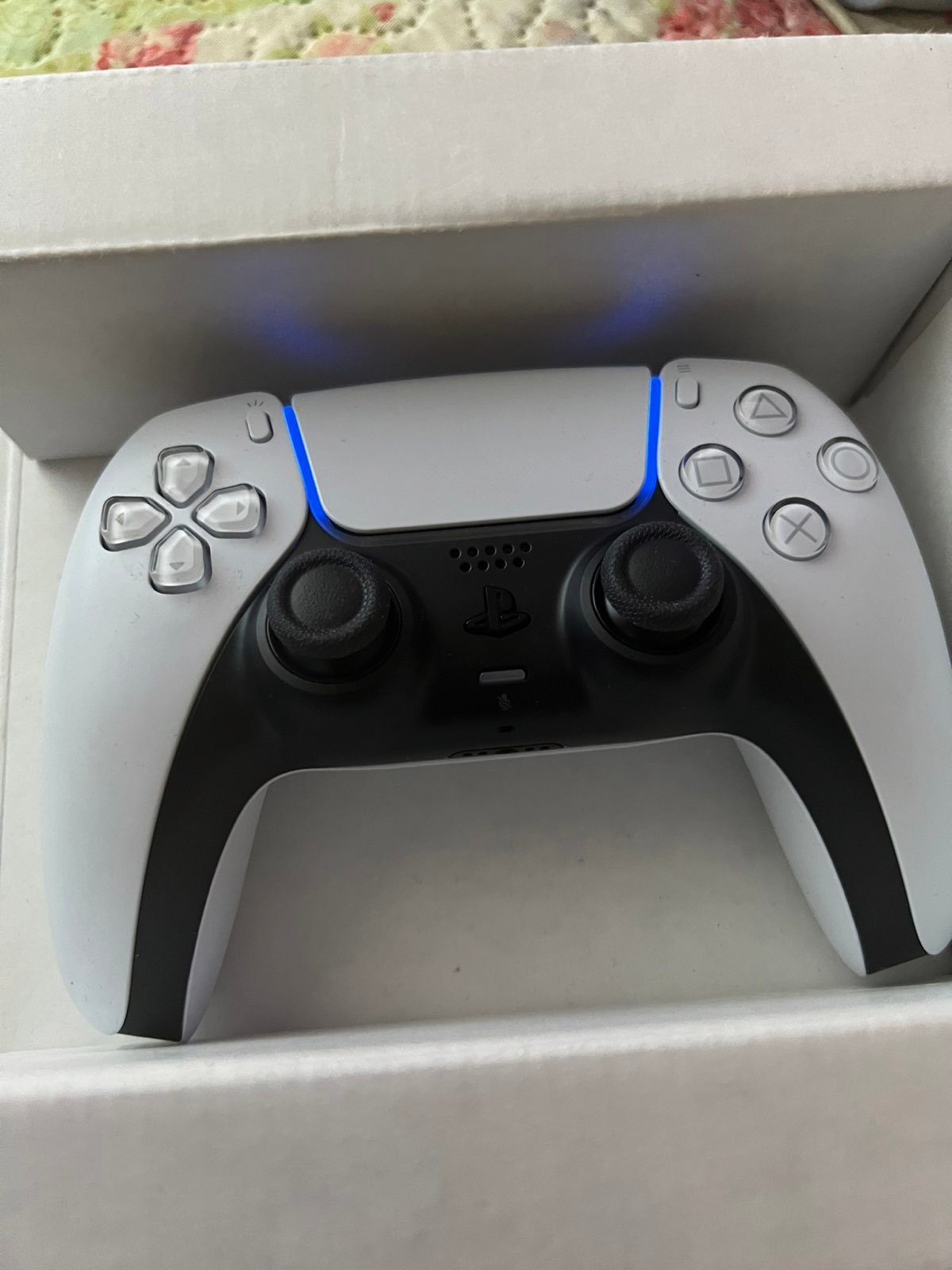 PS5 controller