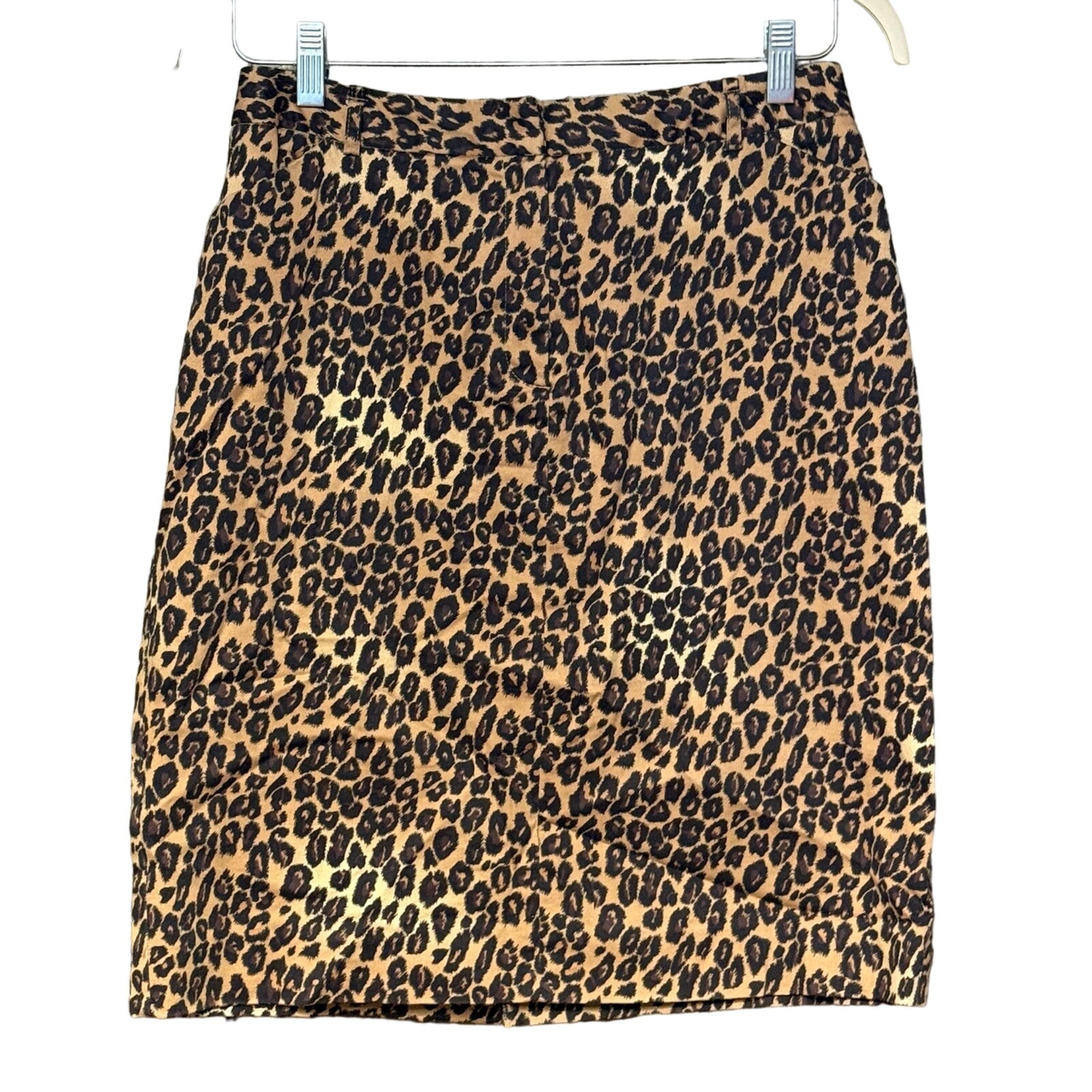 East 5th cheetah print skirt animal print mini 5 pocket style women’s size 10