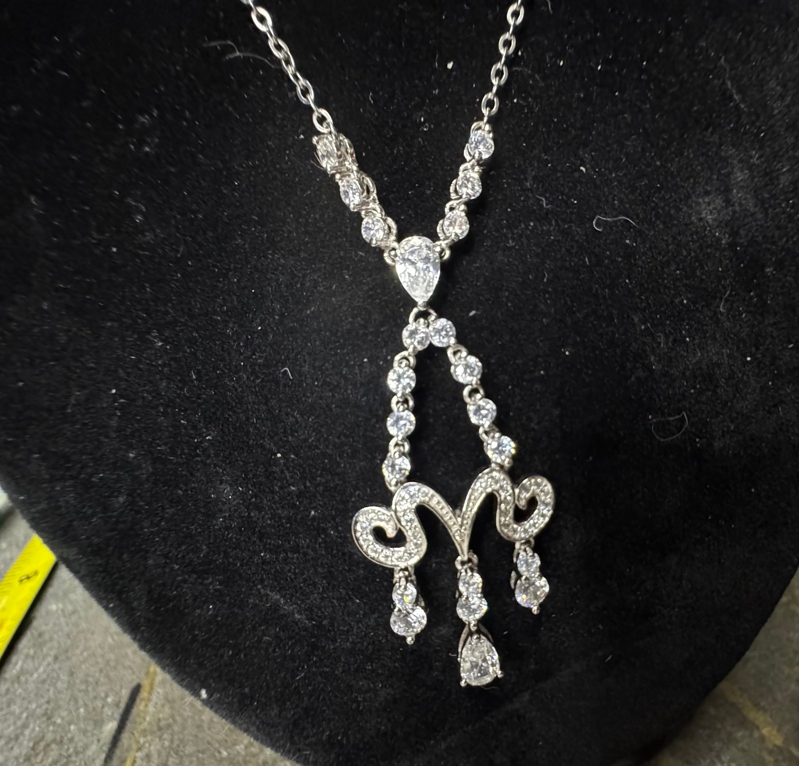 Exquisite Sterling Silver CZ Lavalier Y-drop Statement necklace 18” -6.62g