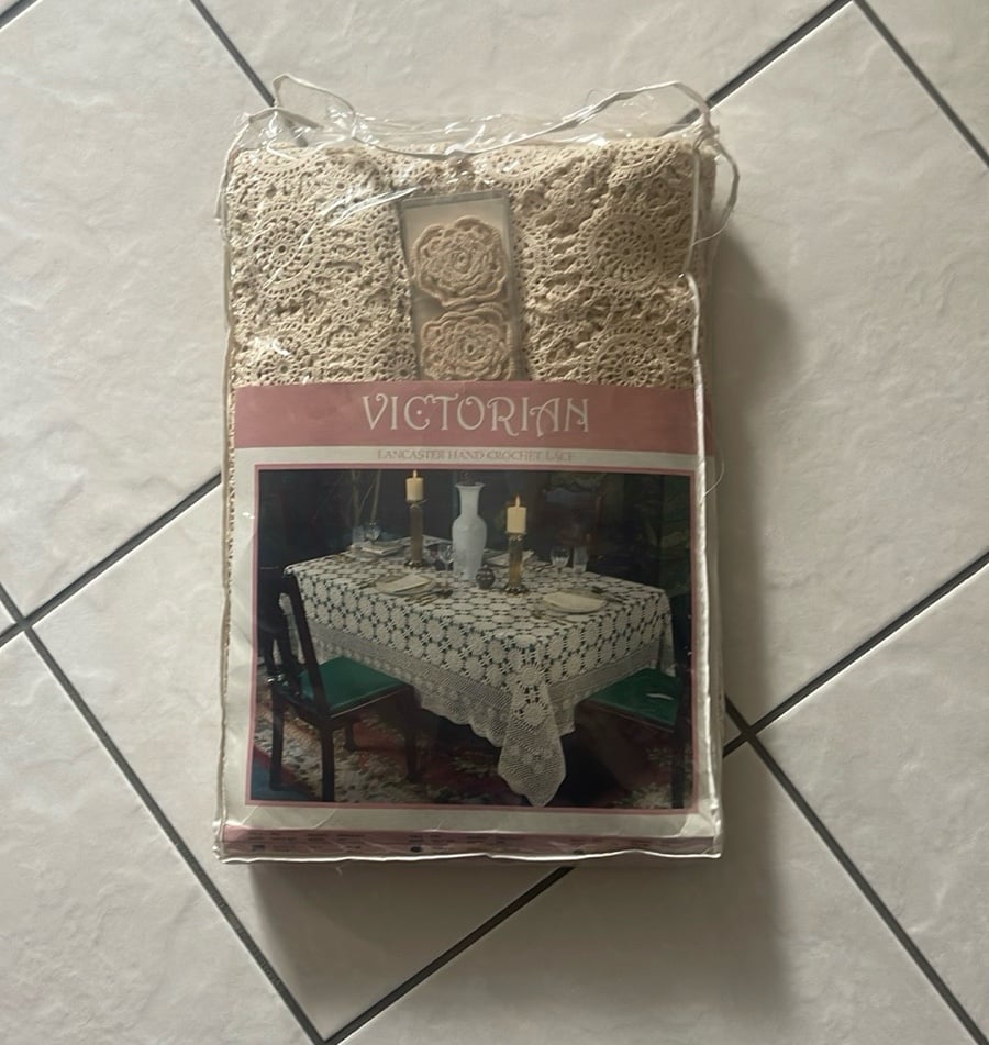 Vtg Victorian Tablecloth Lace Crochet Cotton Handmade Oblong Ecru 68 x104 NEW