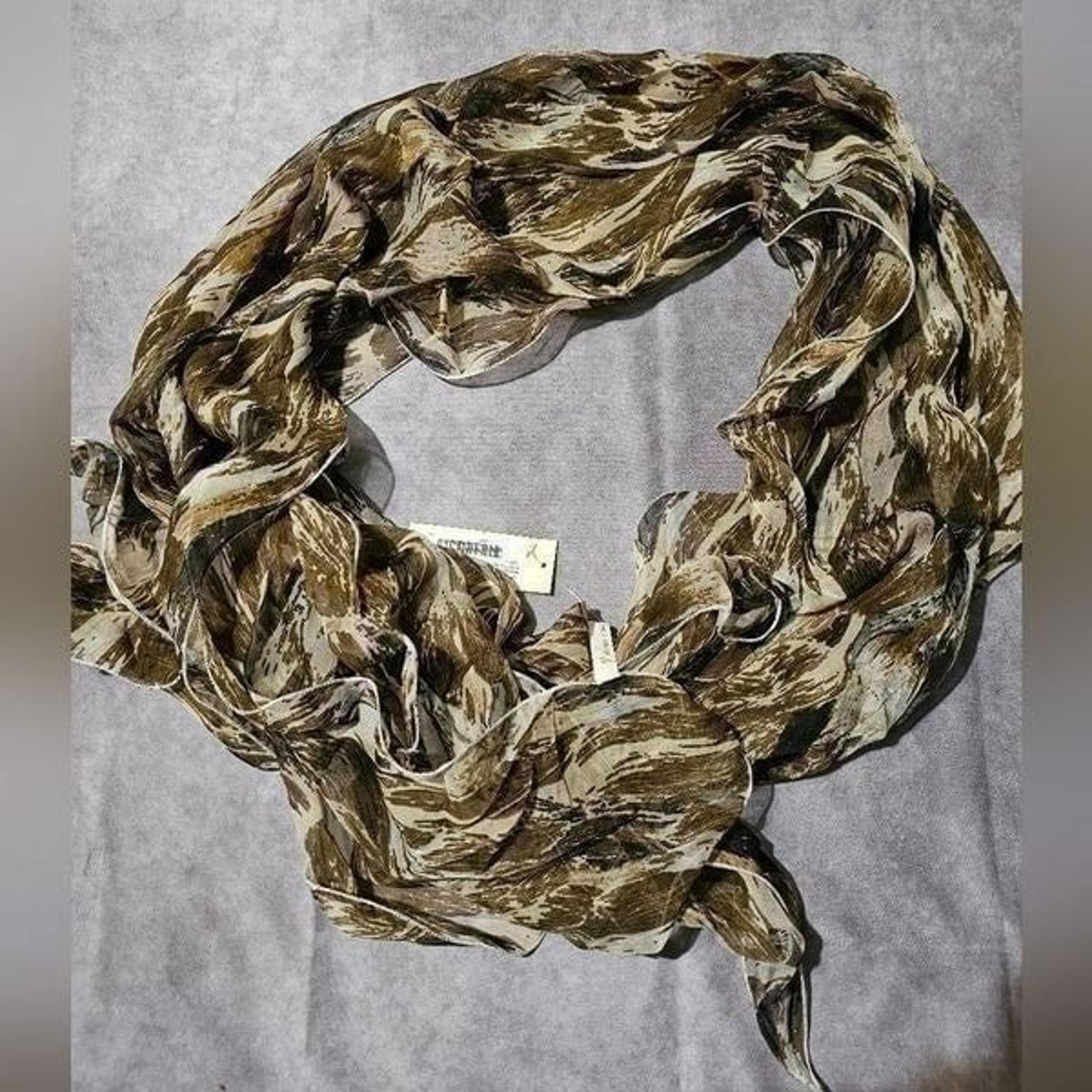 COLLECTION EIGHTEEN Water Floral Boa POLYESTER Scarf 15" x 78"