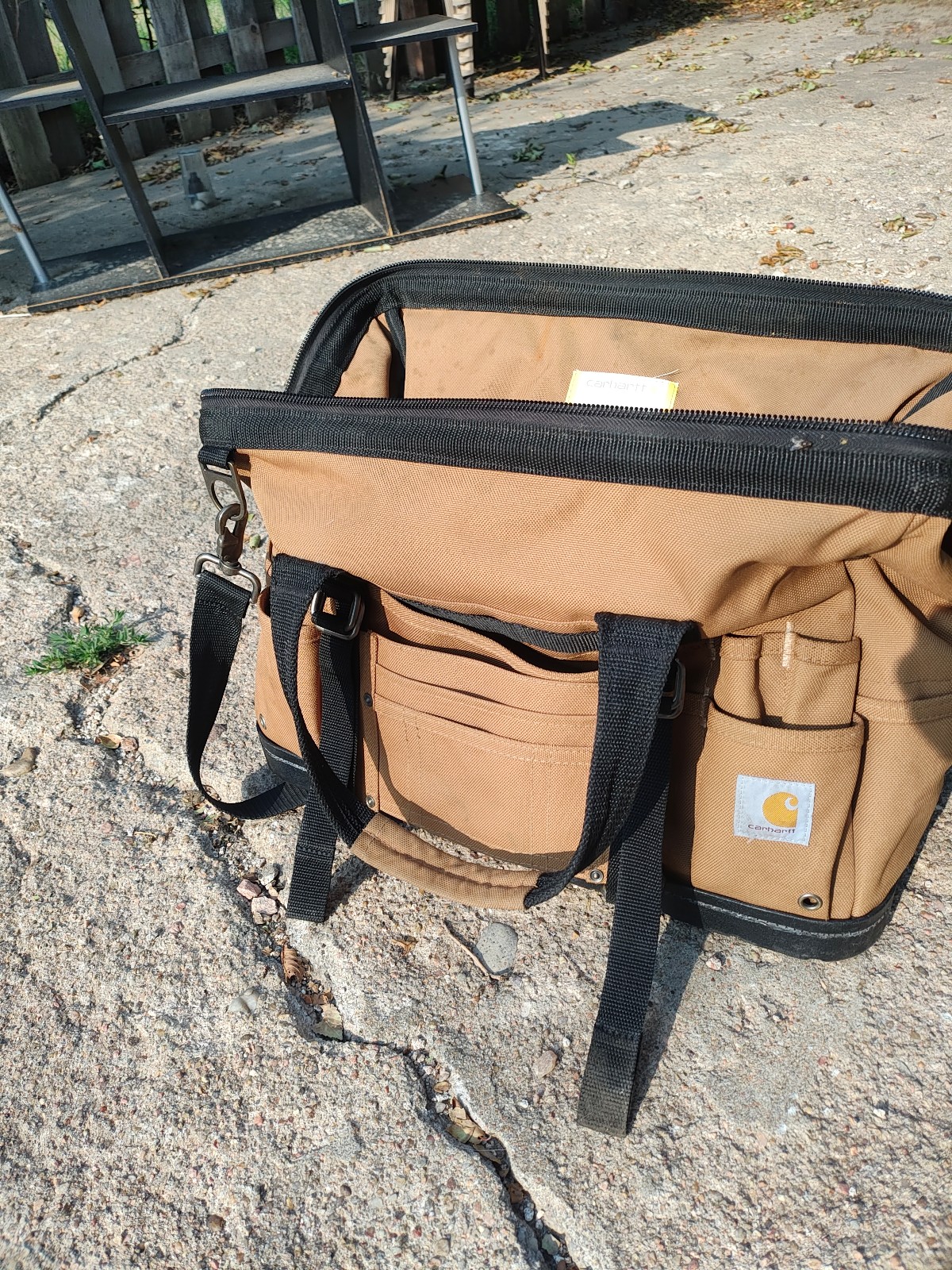16 inch 17 pocket Carhartt rain defender tool bag