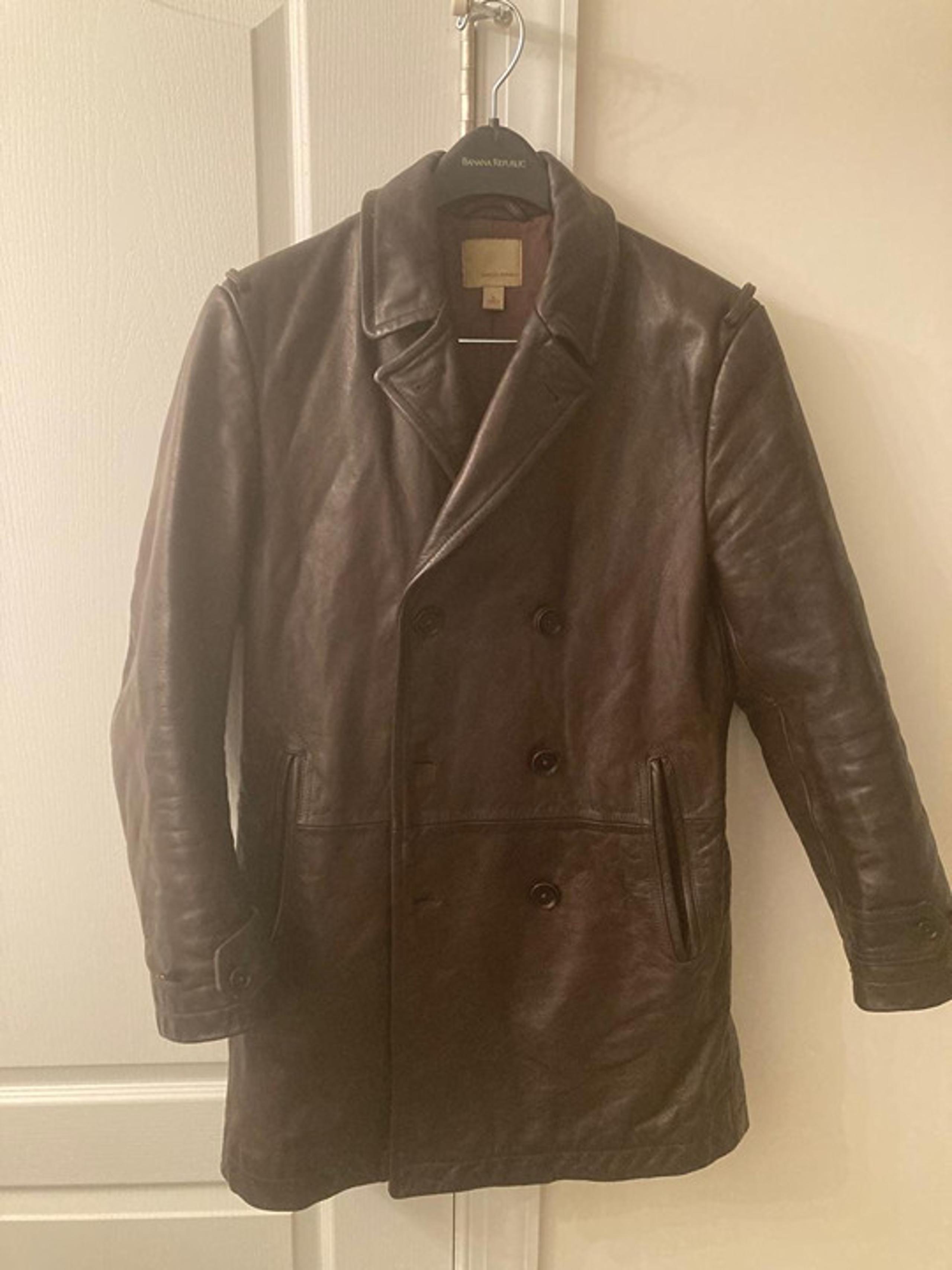 Banana Republic M Size 100 % Genuine Leather / 100 % Cotton Lining Trench Coat