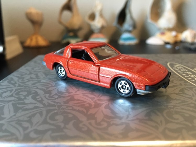 Tomica tomy diecast mazda savannah mint