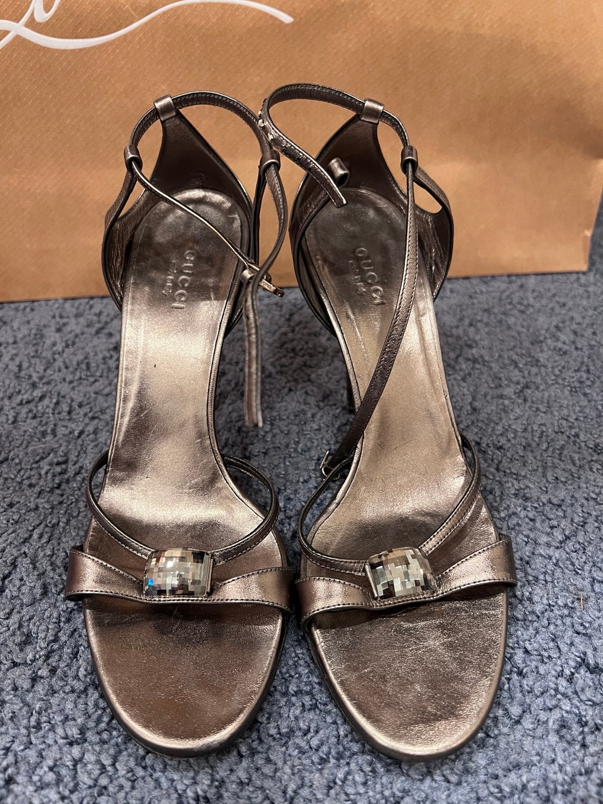 Authentic Gucci Metallic heels with strap