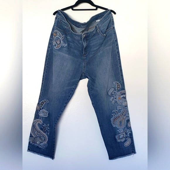 Chico's So Slimming Ankle Bayshore Indigo Embroidered Girlfriend Jeans Size 3R