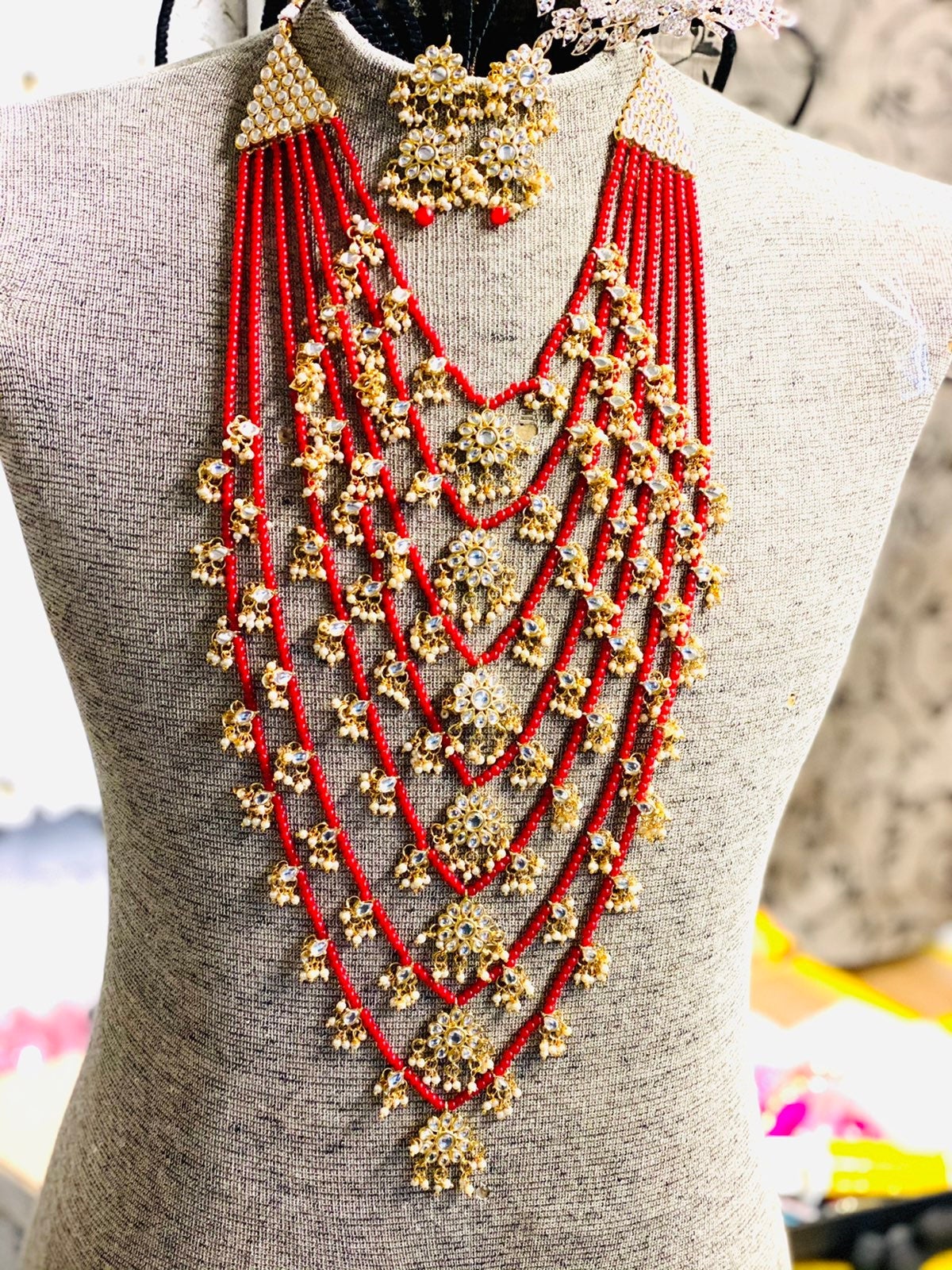Raani haar in kundon with red crystal be