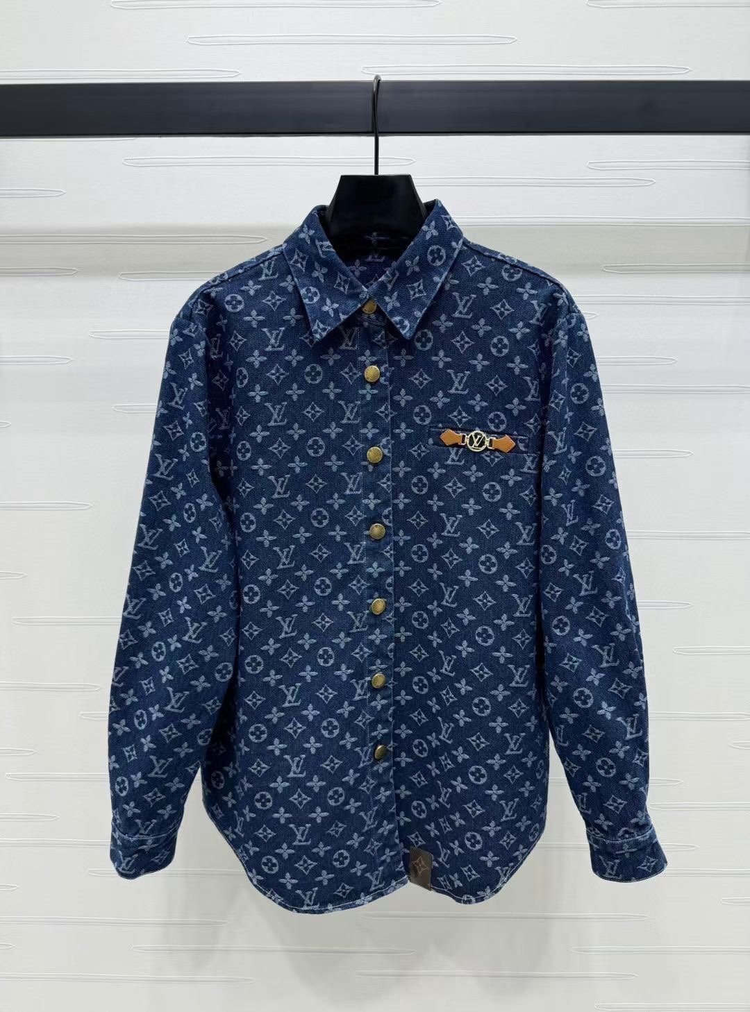 Louis Vuitton Denim Long Sleeve Button Shirt size Large