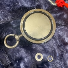 Magnet