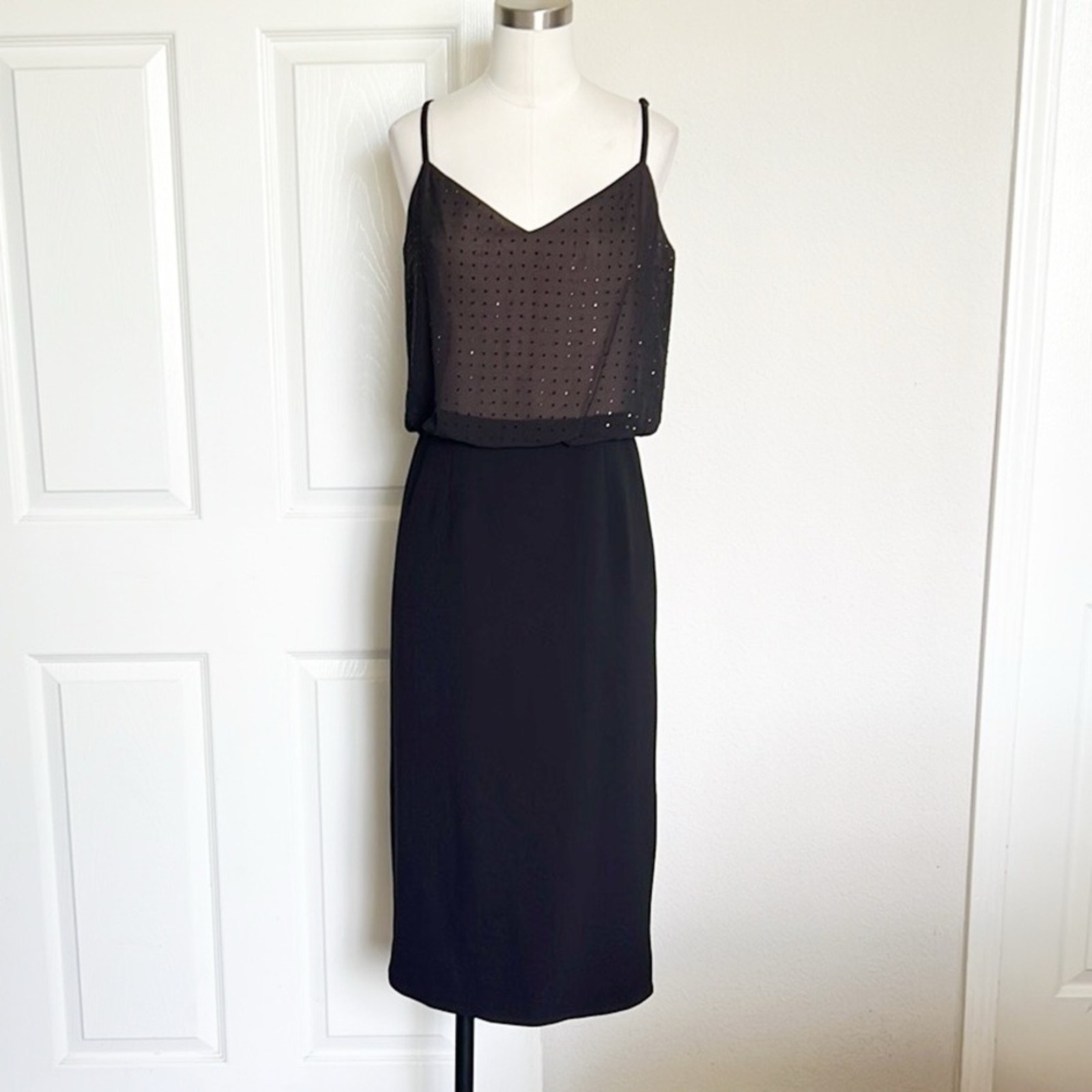 Dress The Population Alondra Midi Dress