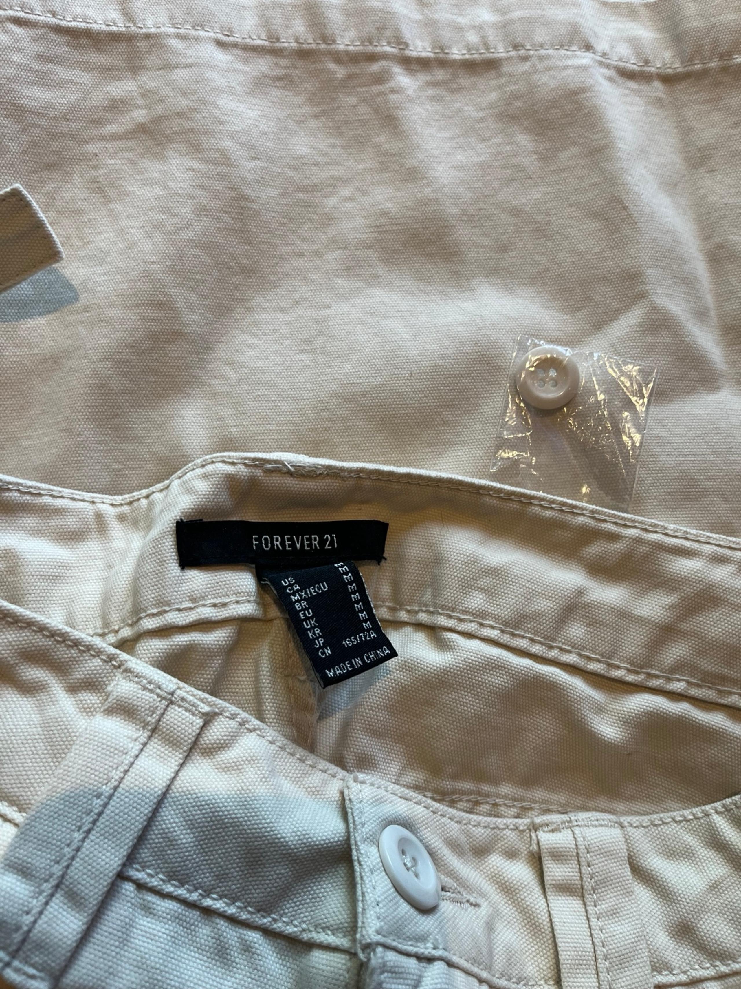 Forever 21 Utility Cargo Pants - Size M (New Without Tags)
