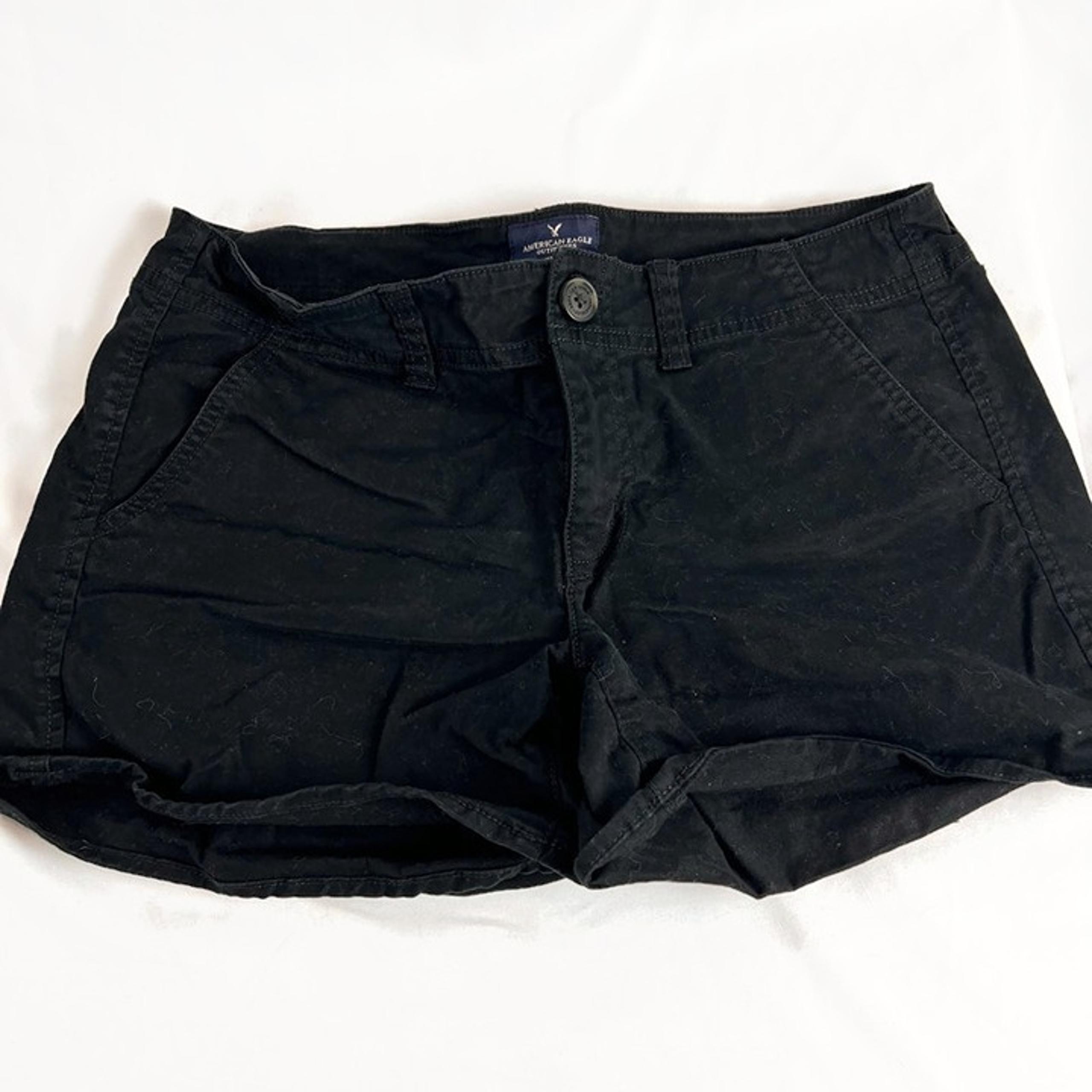 AMERICAN EAGLE Shorts Women's Size 8 Black Chino "Shortie" Stretch