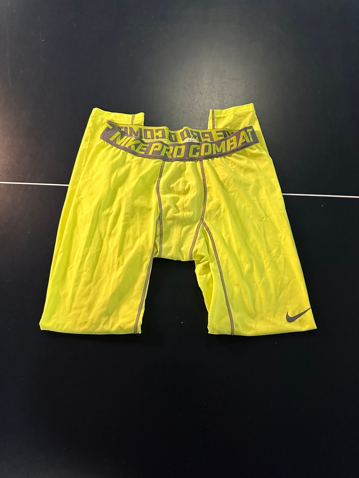 Nike Mens Pro Combat Hypercool Training Leggings XL