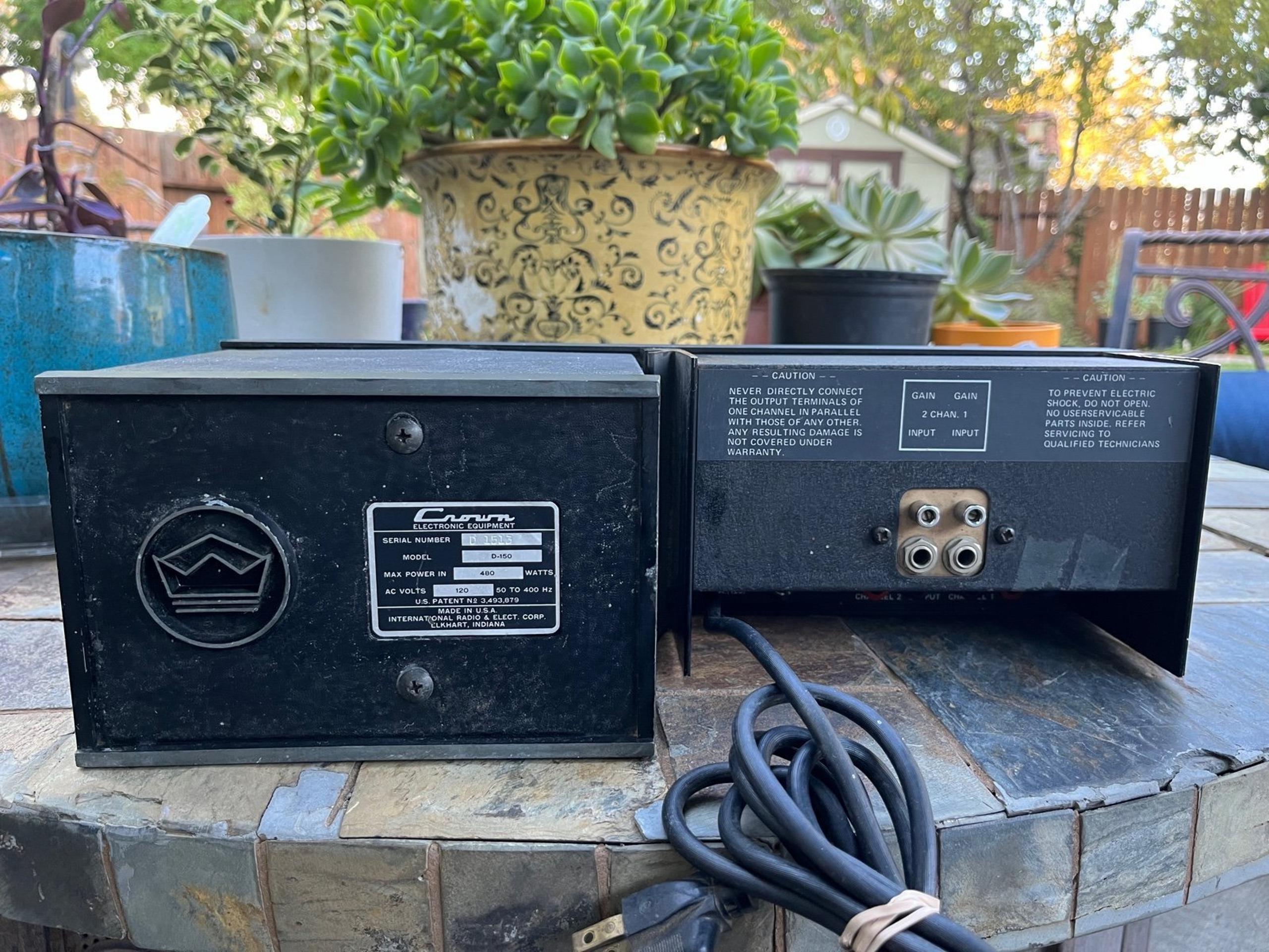 Vintage Crown D150 Power Amplifier