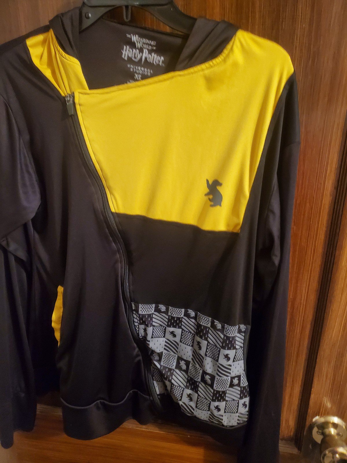 Universal Studios Hufflepuff Harry Potter Sports Jacket