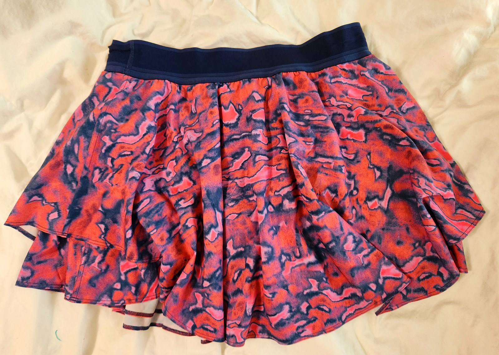 Lululemon skort woman's size 12