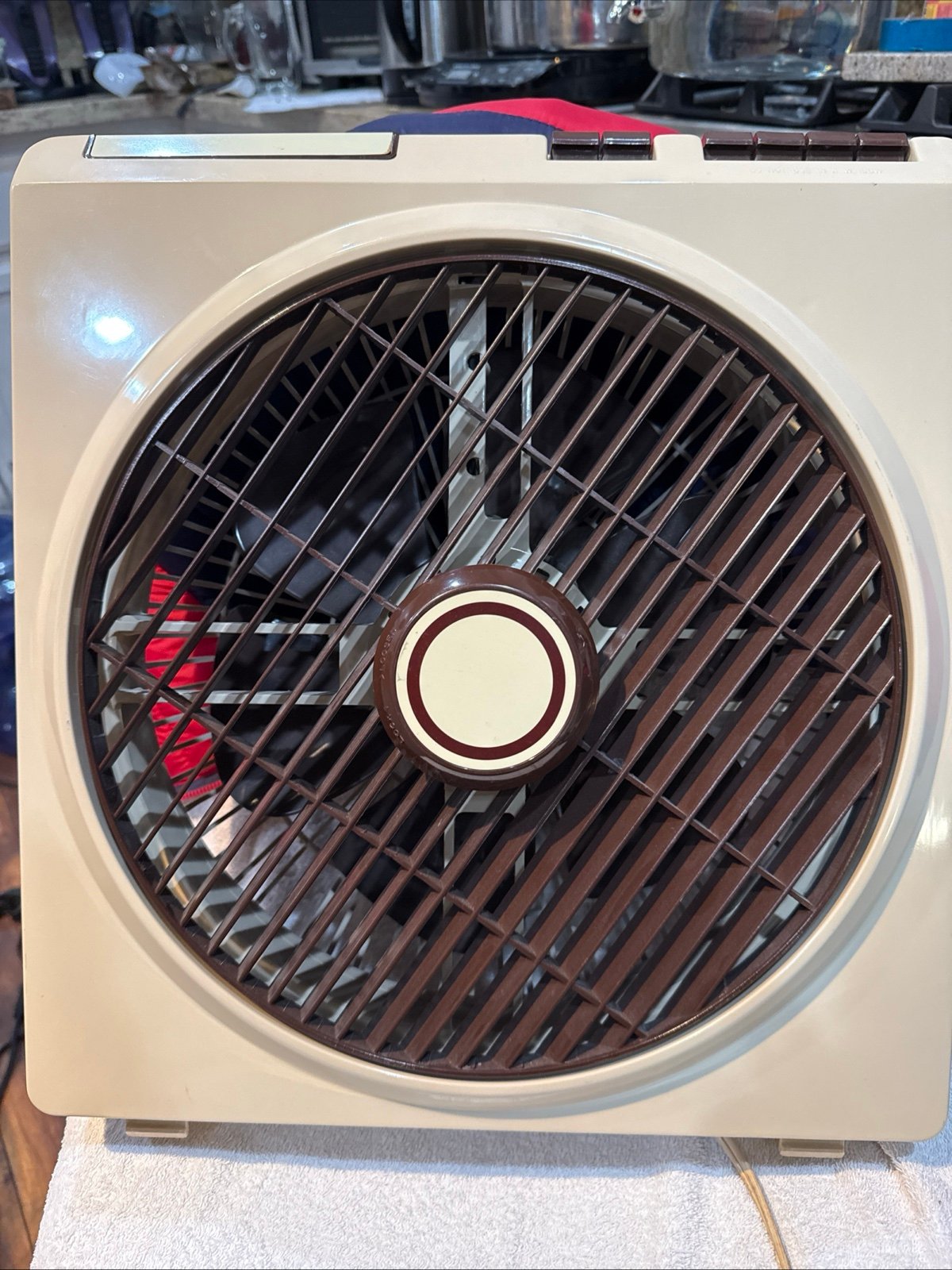 R-Vintage KB-12-1 Rotator Box Fan Deluxe 360 Degree Fan Works, New