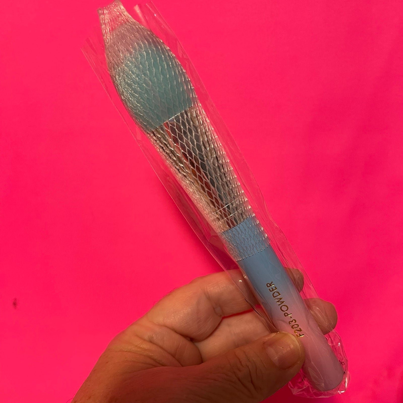 THE BEAUTY CROP Finapple Poweder Brush