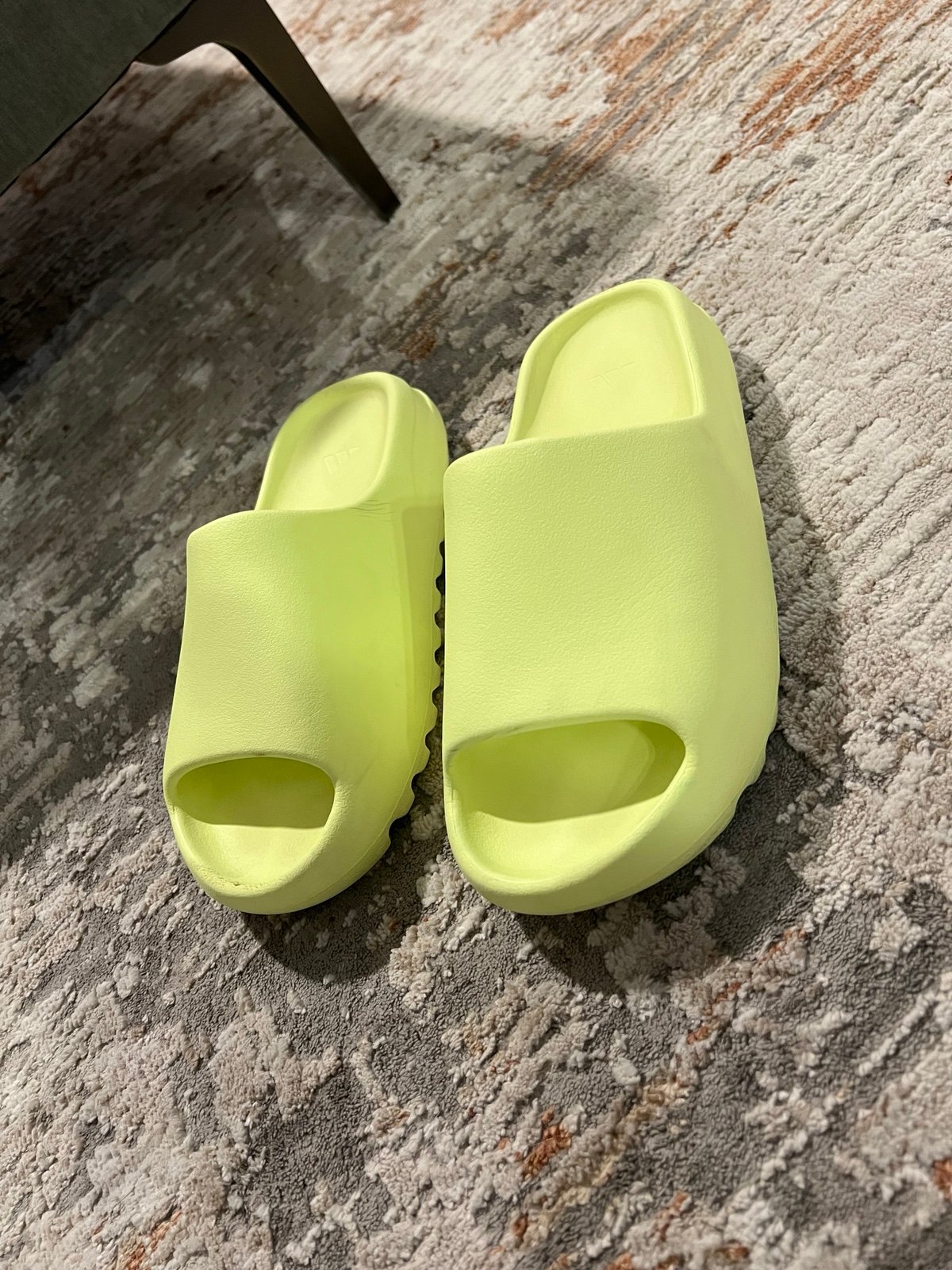 Yeezy Glow Green Slides