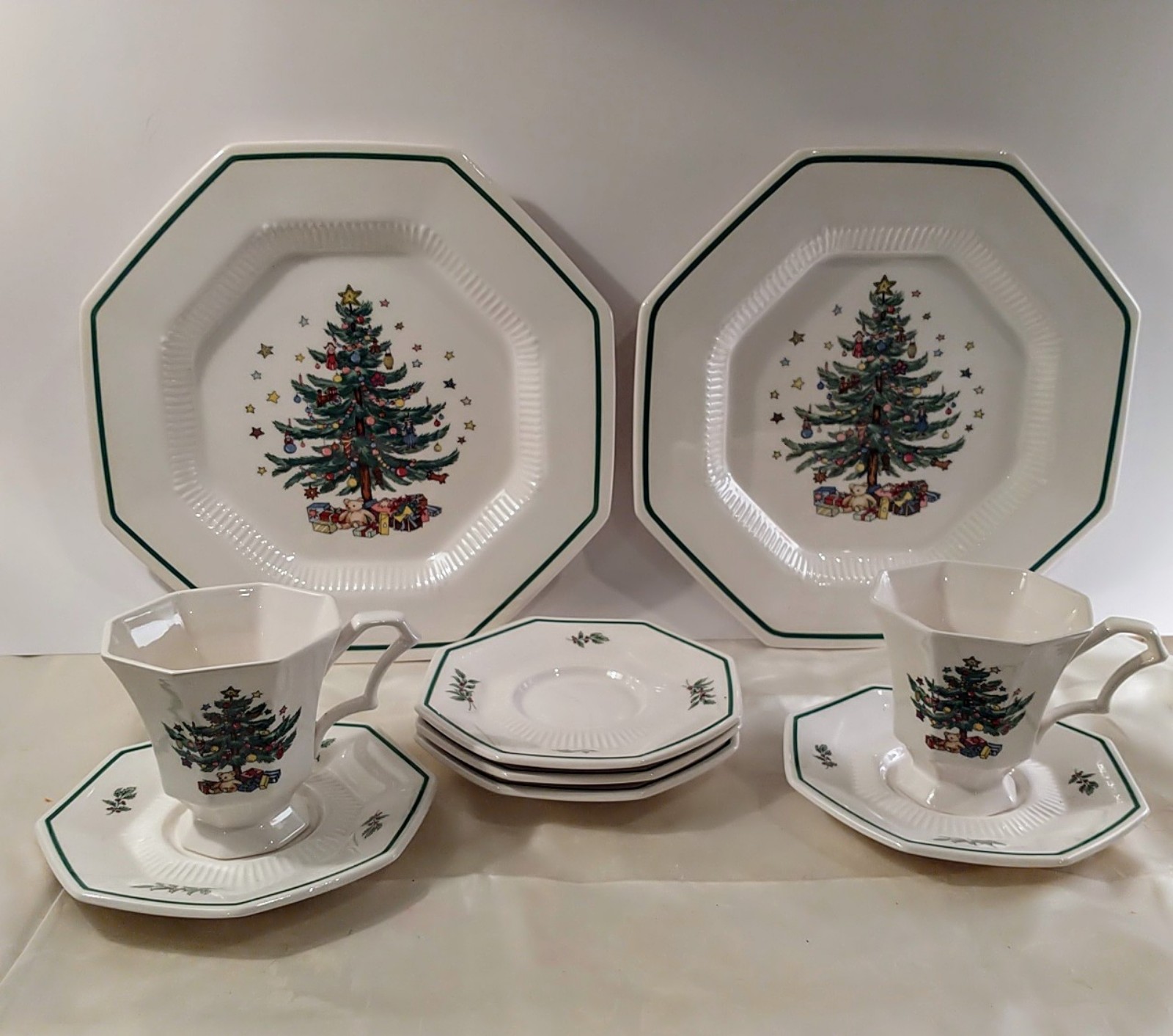 Lot of 9 Nikko Christmastime Dishes & Box 2 Plates 2 Cups 5 Saucers Vintage