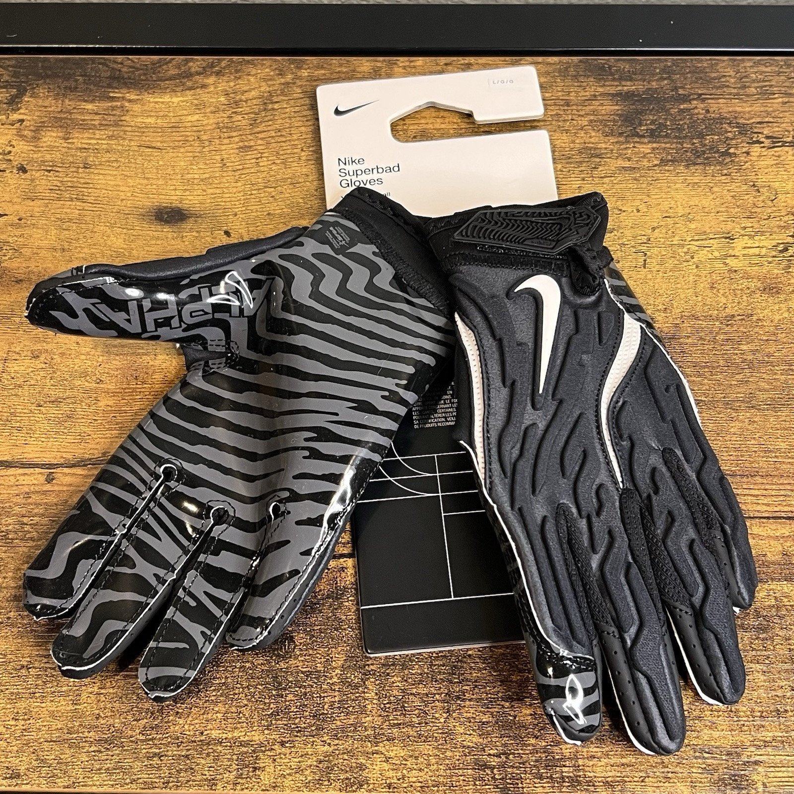 Nike Superbad 6.0 Football Gloves YOUTH Large Black White Padded Zebra NWT