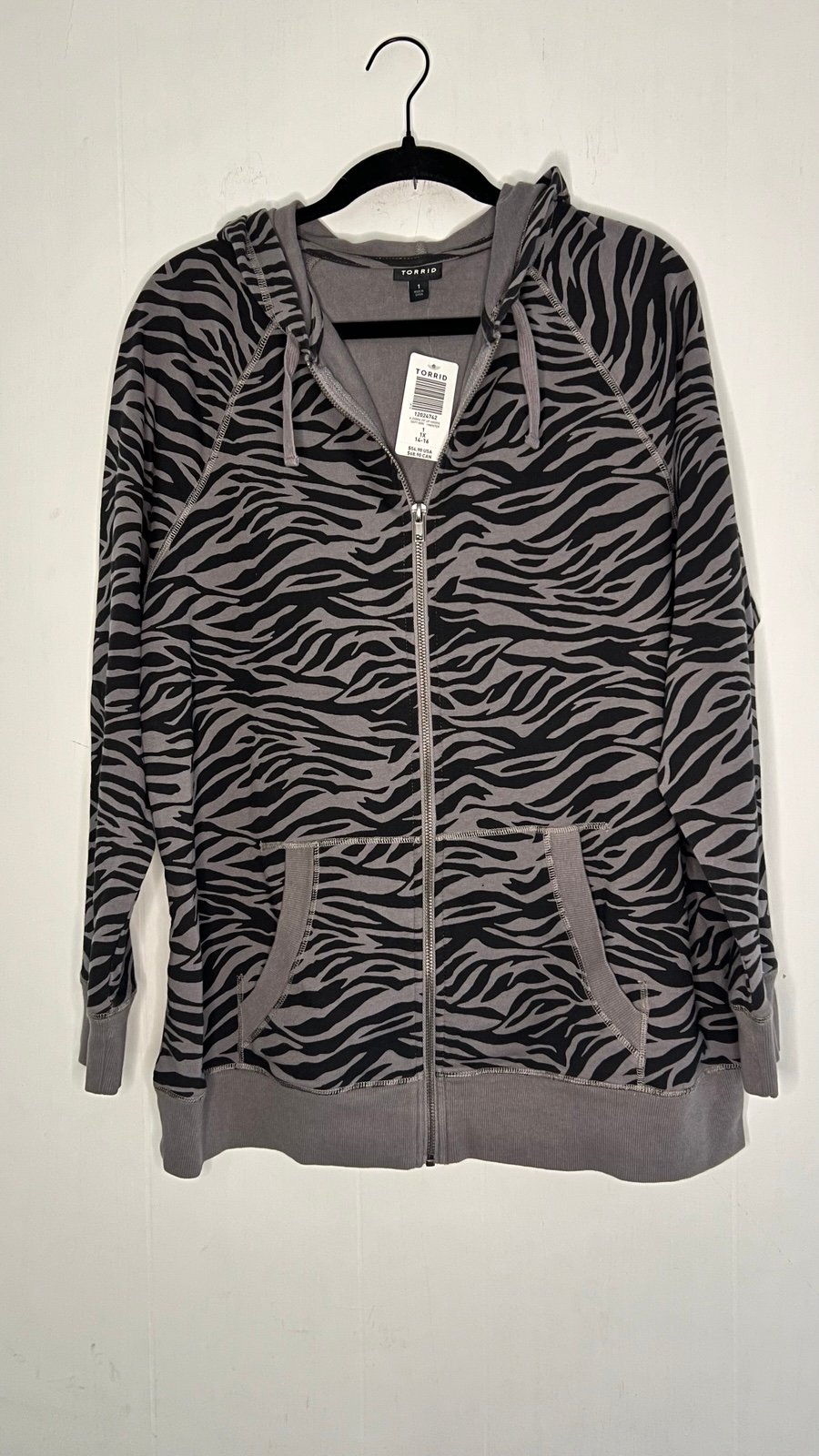 NWT Torrid Zebra Zip Up Hoodie L14 51225