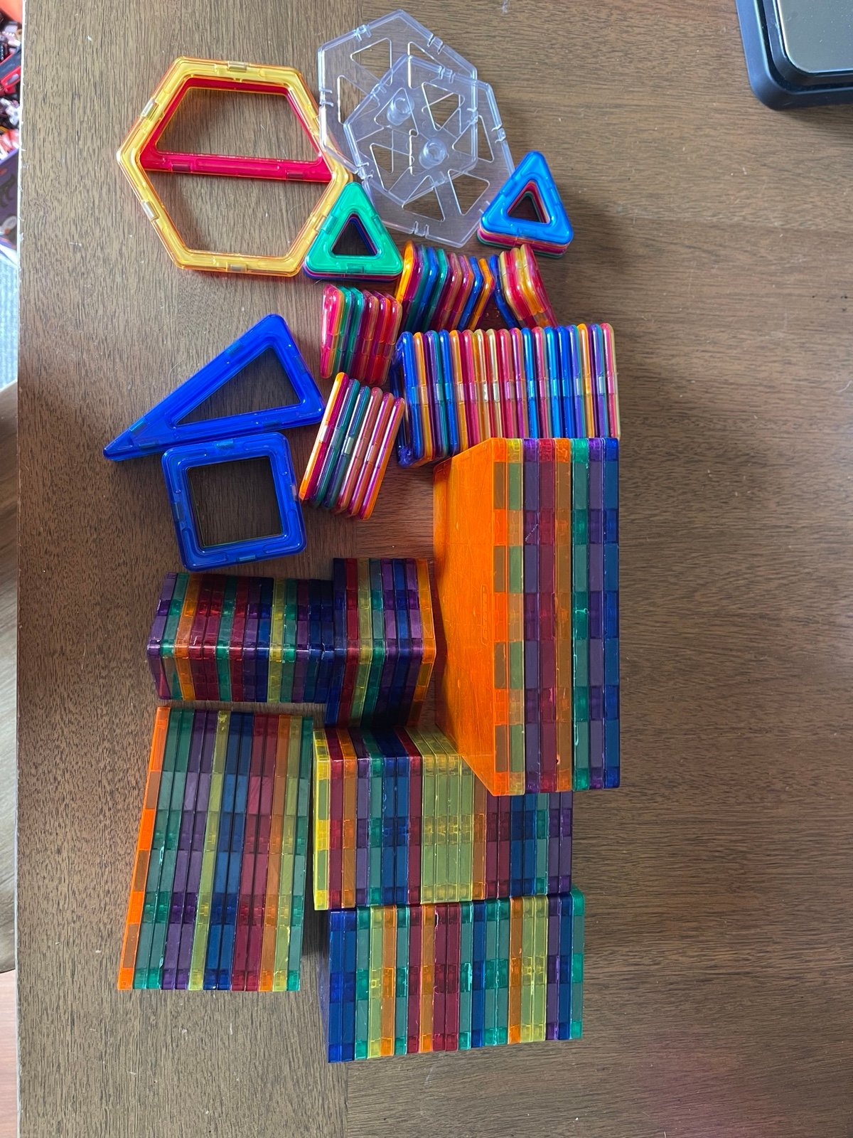 Picasso tiles and magformers