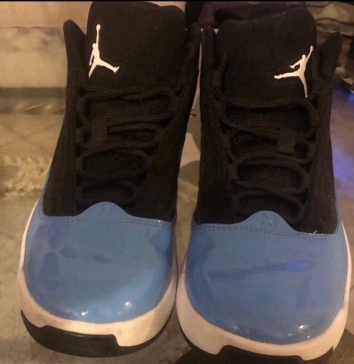 Air Jordan Max Aura University Sneakers