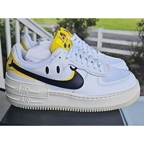NIKE WOMENS AF1 LOW SHADOW GO THE EXTRA SMILE limited edition sneaker NIB size 8