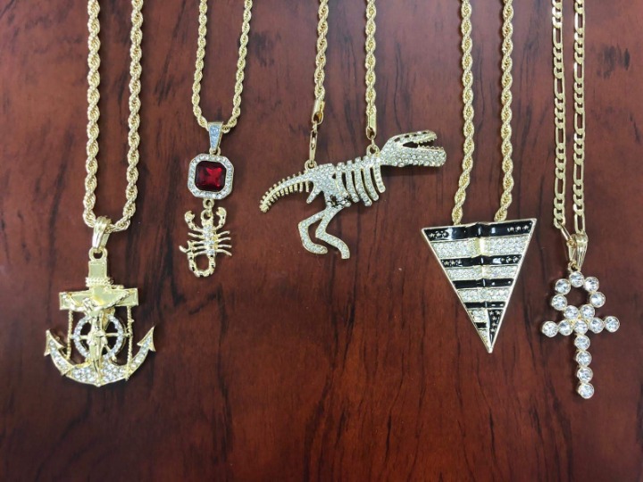 18k Gold Necklaces Chain Pendant Bundle5