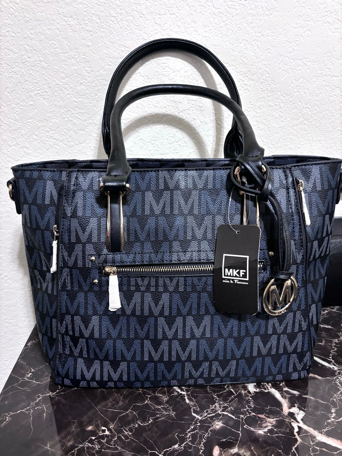 purses and handbags