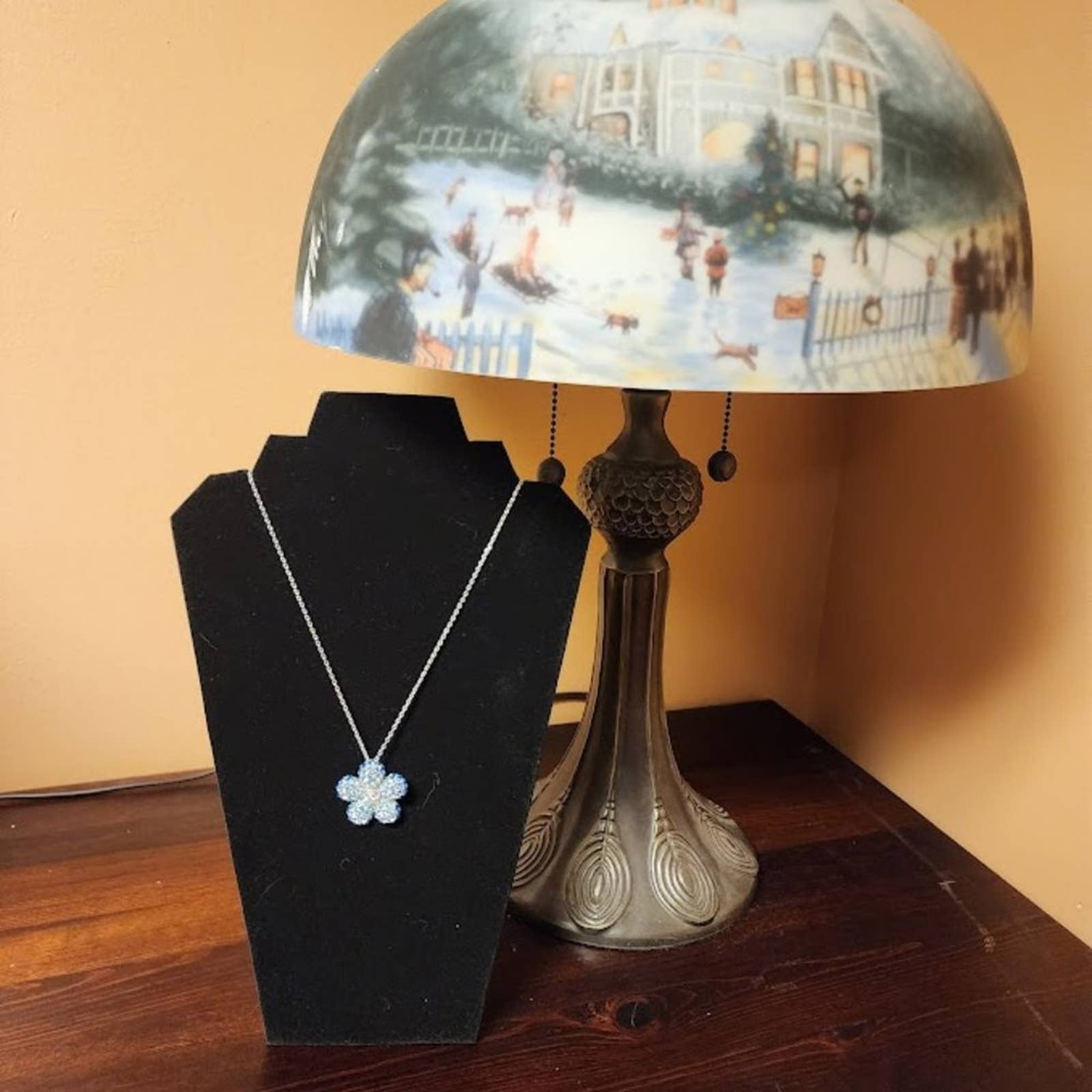 LADIES NOLAN MILLER BLUE CRYSTAL FLOWER BROOCH
