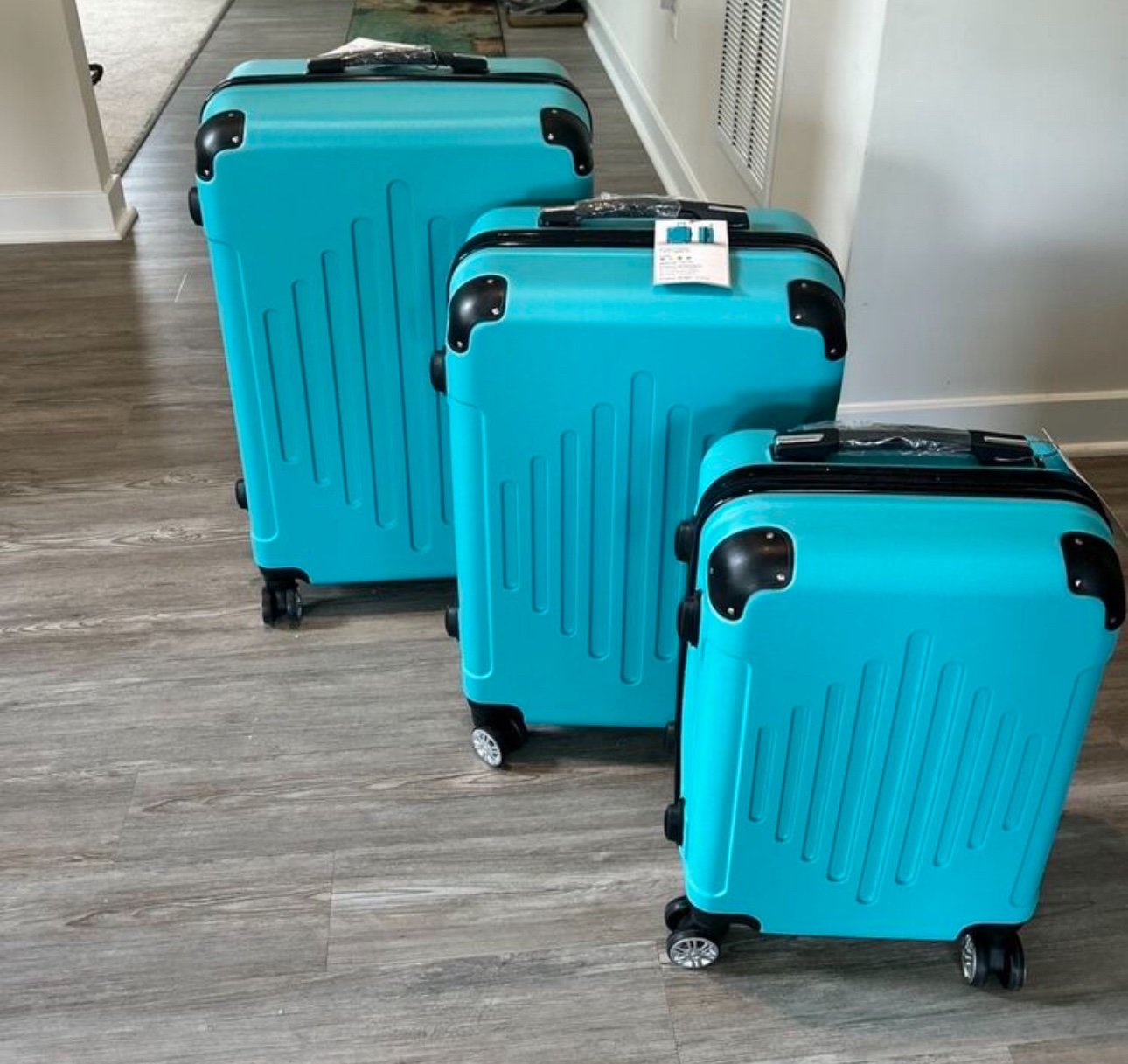 Luggage set