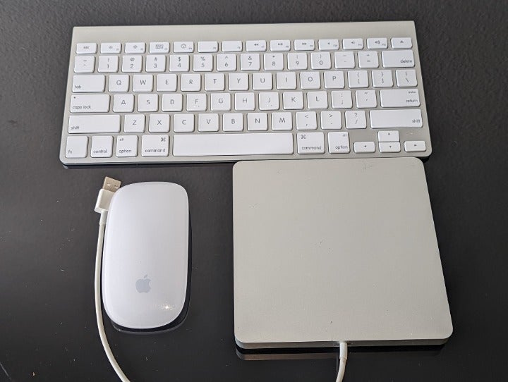 Combo Apple A1296 Mouse + A1314 Keyboard + A1379 USB Super Drive Tested-Cleaned