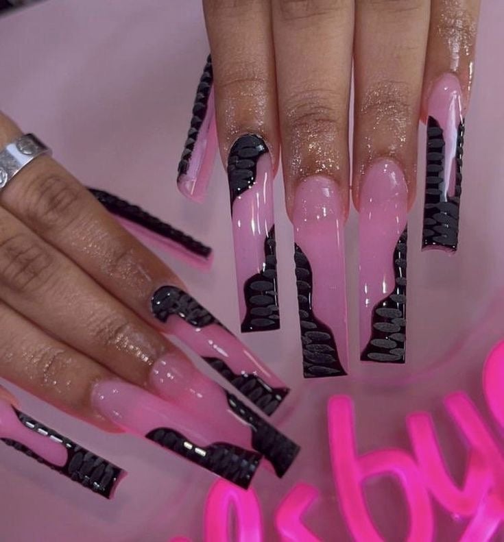 Press on nails xxxl Black crock design nude pink