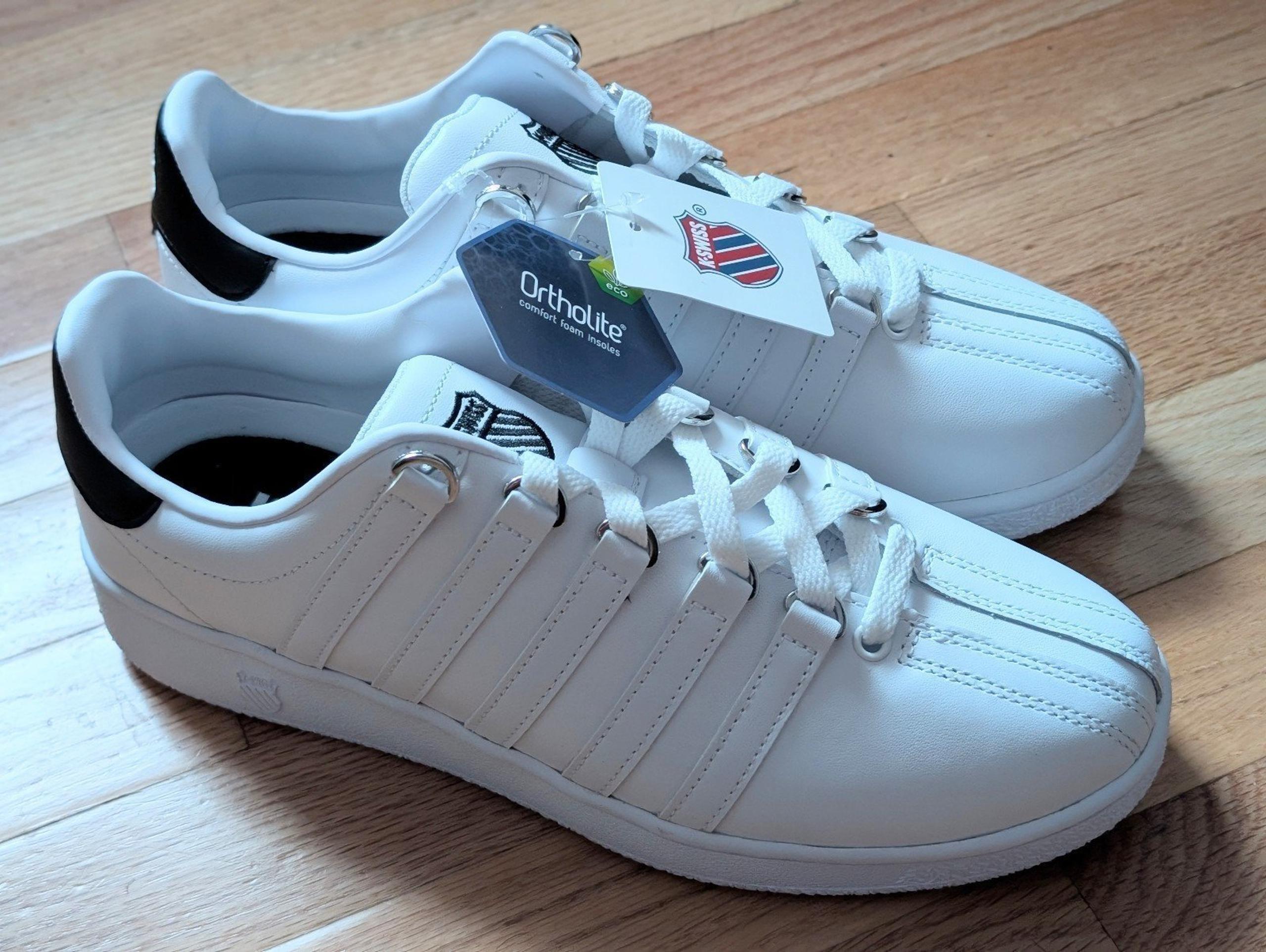 K-Swiss Classic VN White Black Mens Size 8 Casual Sneaker New
