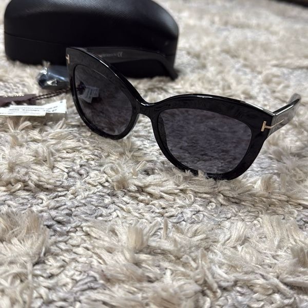 Tom Ford Alistair Squared Cat Eye Sunglasses NWT